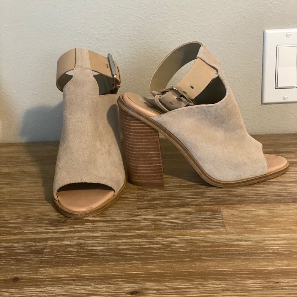 Marc Fisher Tan saude heel with ankle strap